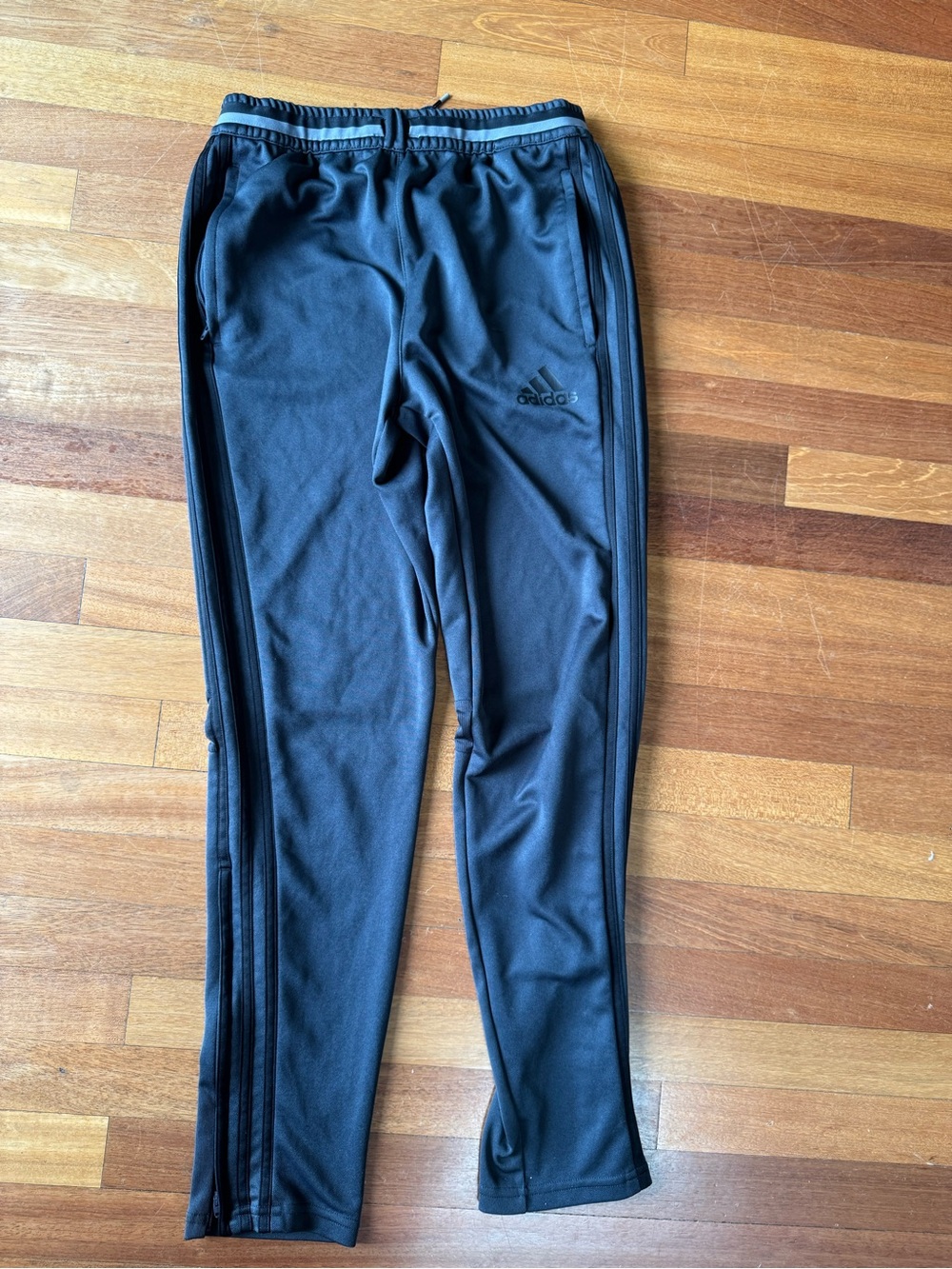 adidas Black Kids Joggers with Subtle Side Stripes Sz Large Y